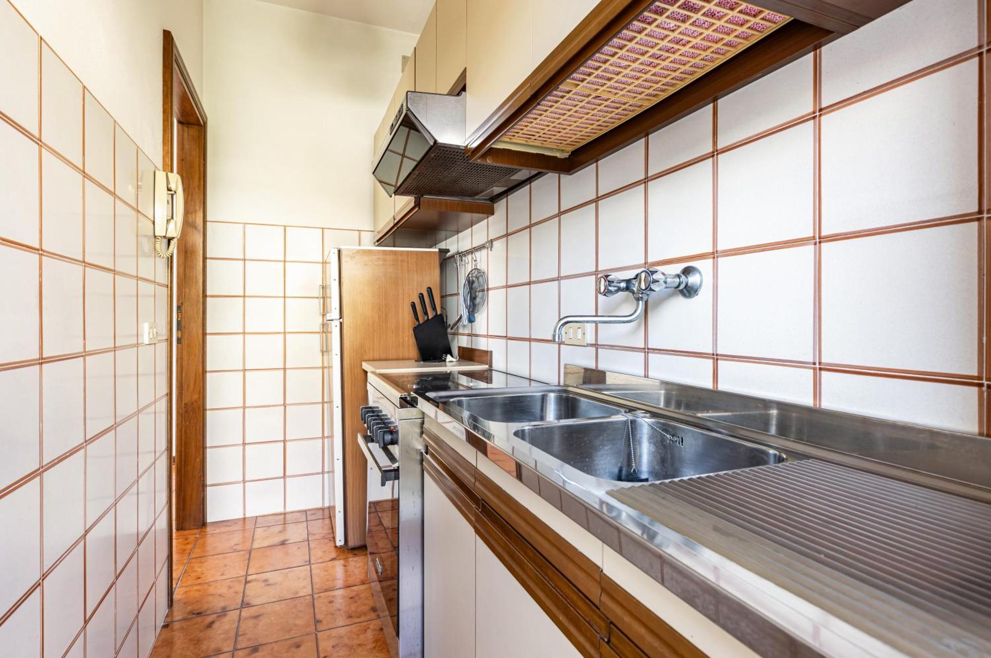 Comfy Apartment With Private Parking Near The Beach! Viareggio Bagian luar foto